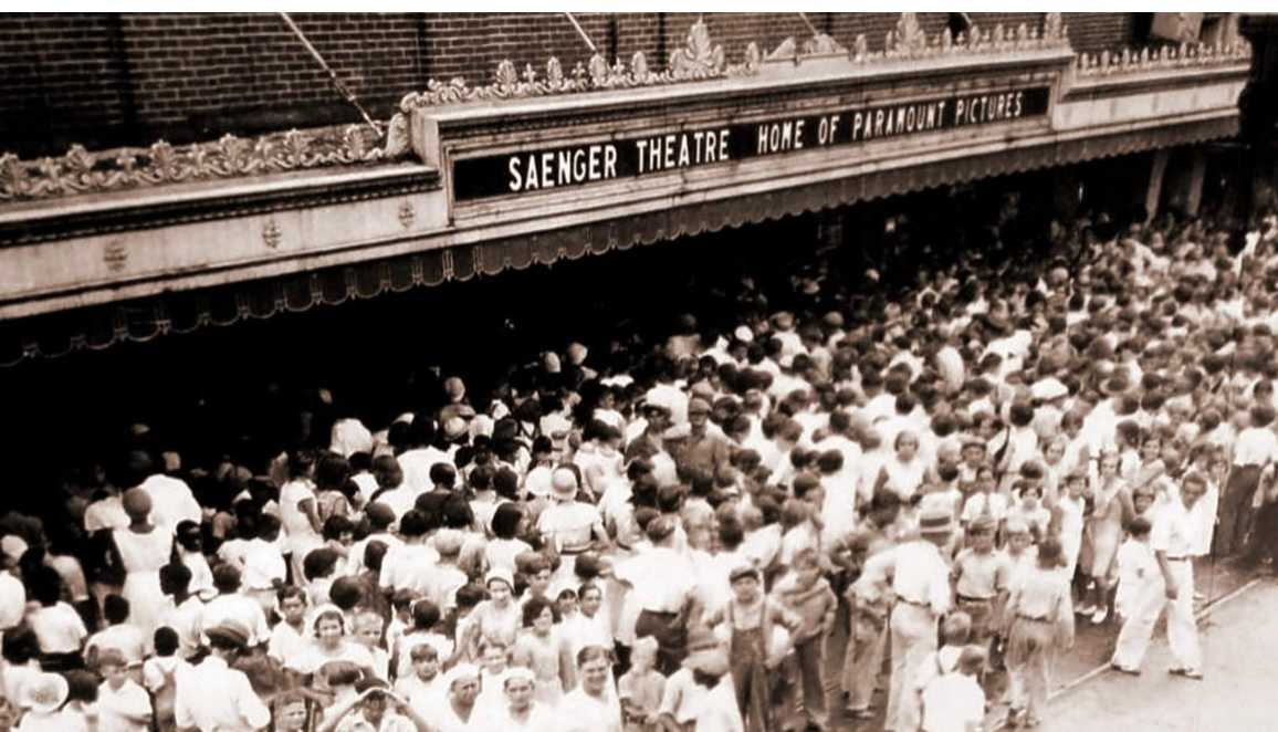 Saenger Theatre